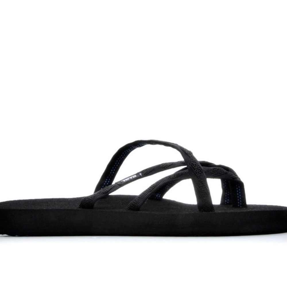 Teva womens olowahu strappy sandals size 8 black